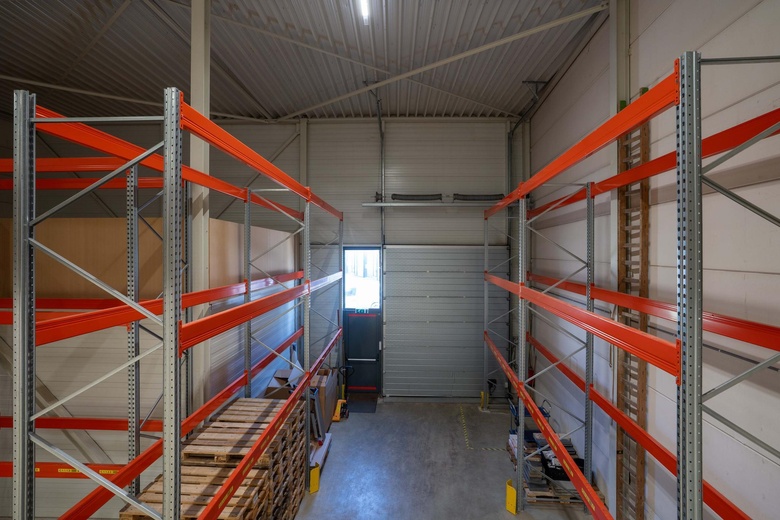 BedrijfsruimteaanOslostraat 50<br/> inSittard BedrijfsruimteaanOslostraat 50<br/> inSittard