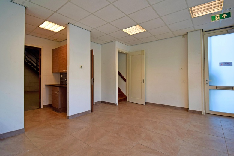 BedrijfsruimteaanAugustapolder 8<br/> inBarendrecht