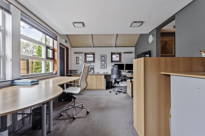 KantoorruimteaanDorpsstraat 18<br/> inRenswoude