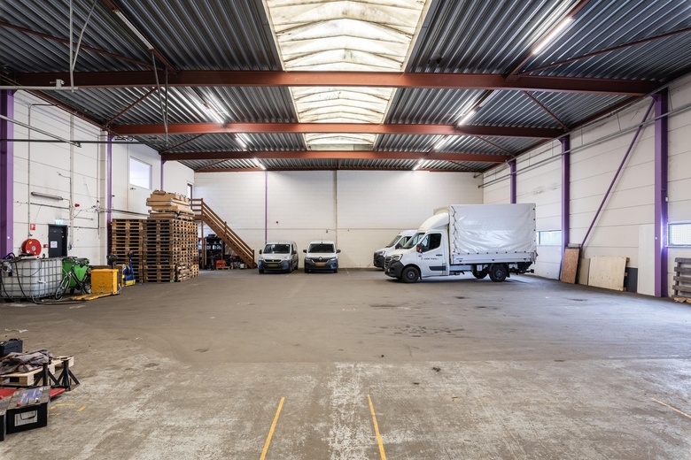 BedrijfsruimteaanKanaal Noord 143<br/> inApeldoorn