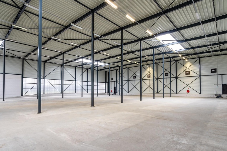 BedrijfsruimteaanTweelingenlaan 17<br/> inApeldoorn BedrijfsruimteaanTweelingenlaan 17<br/> inApeldoorn