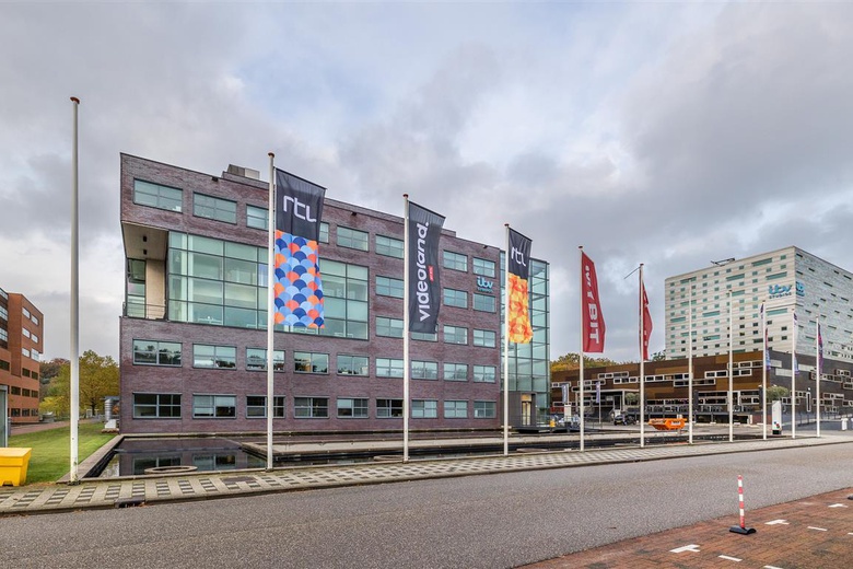 KantoorruimteaanKoos Postemalaan 8<br/> inHilversum