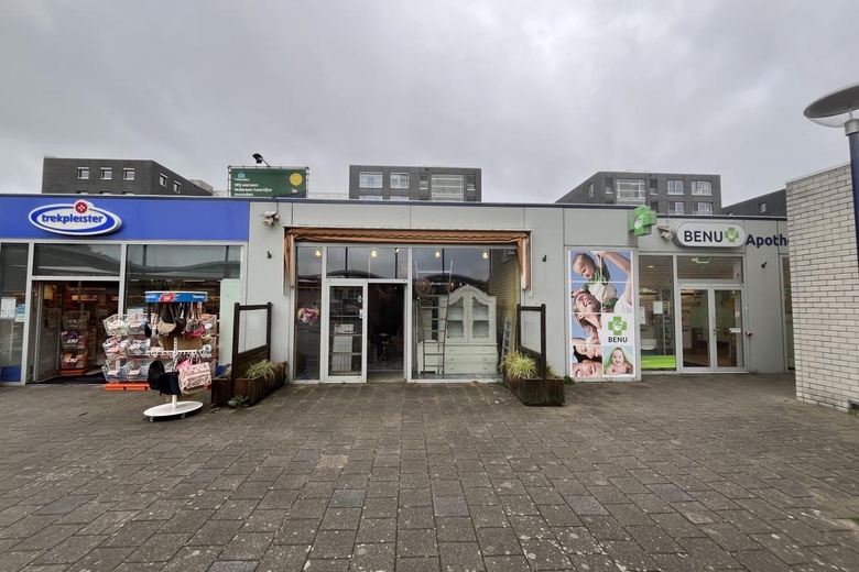 Bekijk foto Winkelruimte aan de Vogelaar 35 in Bergen op Zoom Bekijk foto Winkelruimte aan de Vogelaar 35 in Bergen op Zoom