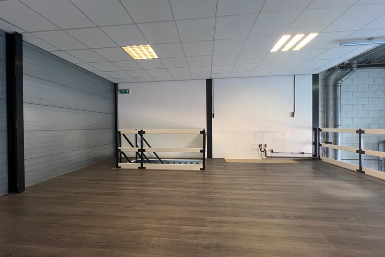 BedrijfsruimteaanZwolseweg 38<br/> inBarendrecht