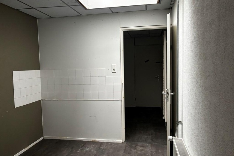 BedrijfsruimteaanMeester Willem Schorerstraat 4<br/> inHoofdplaat