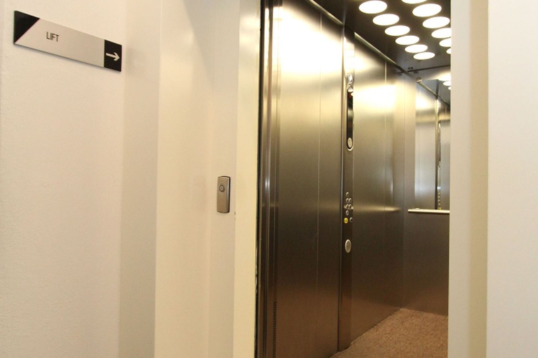 BedrijfsruimteaanEindstraat 18 -54<br/> inVenray