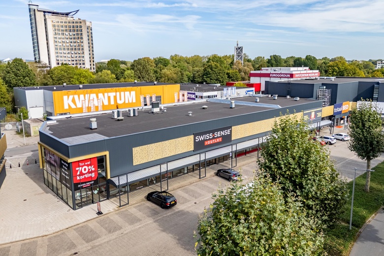 WinkelruimteaanVenlosingel 21<br/> inArnhem WinkelruimteaanVenlosingel 21<br/> inArnhem