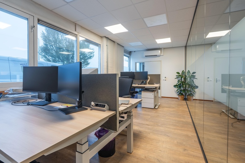 BedrijfsruimteaanWilgenkade 11<br/> inHouten