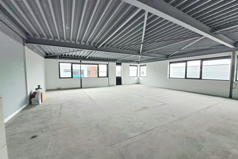 BedrijfsruimteaanVlasakker 27<br/> inMontfoort BedrijfsruimteaanVlasakker 27<br/> inMontfoort