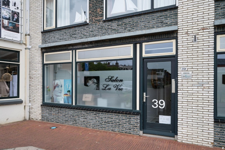 BedrijfsruimteaanWeurden 39<br/> inWinterswijk
