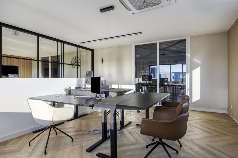 BedrijfsruimteaanMarconiweg 8 b<br/> inTholen