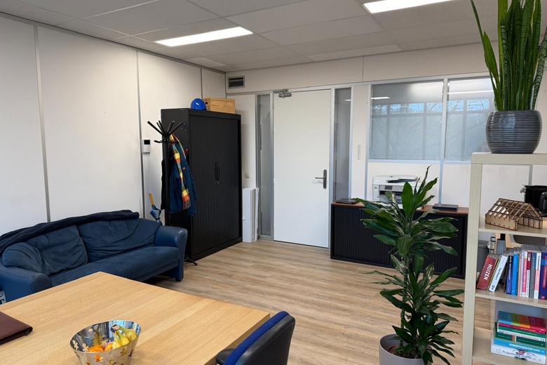 KantoorruimteaanVlierberg 4 06A<br/> inEemnes