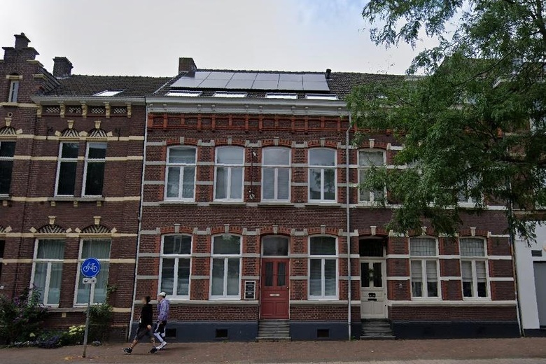 Bekijk foto 1 van Godsweerdersingel 23 Bekijk foto 1 van Godsweerdersingel 23