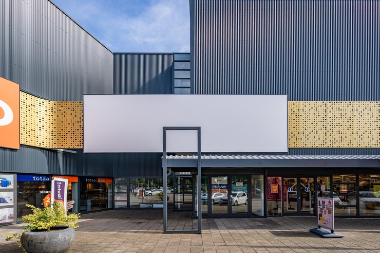 WinkelruimteaanVenlosingel 21<br/> inArnhem WinkelruimteaanVenlosingel 21<br/> inArnhem