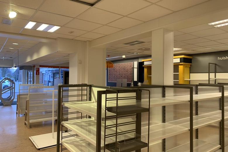 WinkelruimteaanRaadhuisplein 25 - 27<br/> inRozenburg