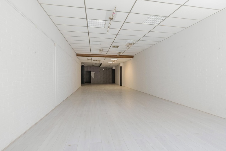 WinkelruimteaanHoofdstraat 243<br/> inSassenheim