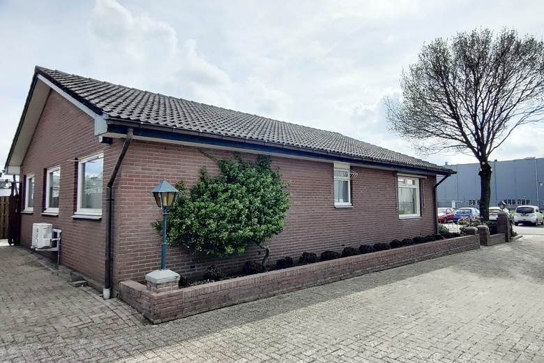 BedrijfsruimteaanKorte Venen 4<br/> inSteenwijk BedrijfsruimteaanKorte Venen 4<br/> inSteenwijk