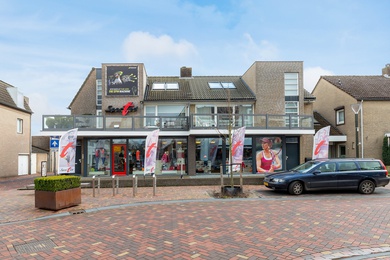 Bekijk foto 2 van Margrietstraat 106 Bekijk foto 2 van Margrietstraat 106