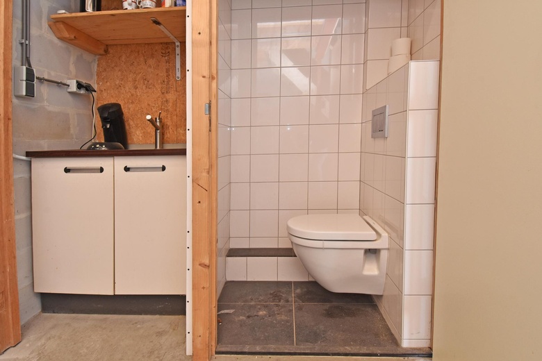 BedrijfsruimteaanCobbenhagenstraat 14<br/> inRijswijk BedrijfsruimteaanCobbenhagenstraat 14<br/> inRijswijk