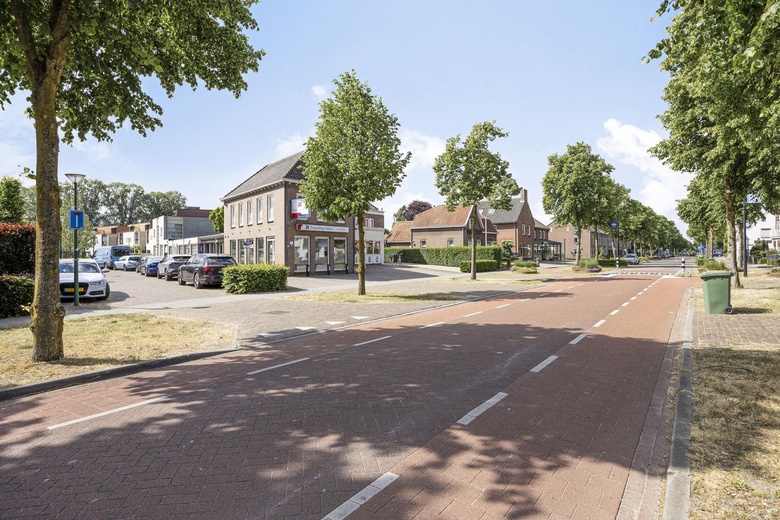 Kantoorruimteaan't Dorp 103<br/> inHeesch Kantoorruimteaan't Dorp 103<br/> inHeesch
