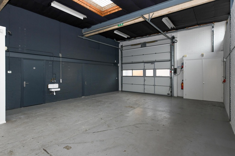 BedrijfsruimteaanEnergiestraat 33<br/> inNaarden BedrijfsruimteaanEnergiestraat 33<br/> inNaarden