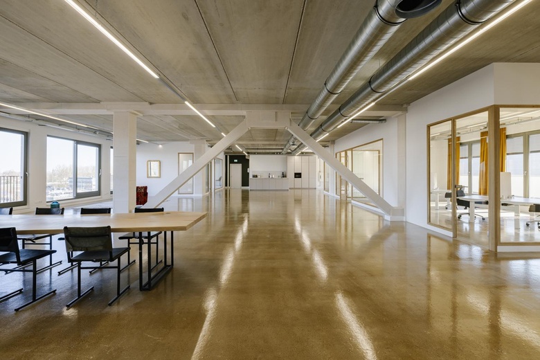 KantoorruimteaanDuivendrechtsekade 80 B<br/> inAmsterdam KantoorruimteaanDuivendrechtsekade 80 B<br/> inAmsterdam