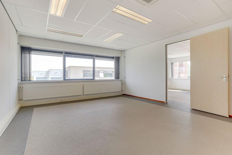 BedrijfsruimteaanBuskesdries 1<br/> inAndelst BedrijfsruimteaanBuskesdries 1<br/> inAndelst