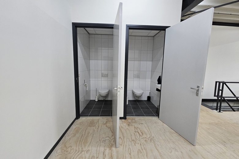 BedrijfsruimteaanSchepelstraat 47<br/> inRoermond BedrijfsruimteaanSchepelstraat 47<br/> inRoermond