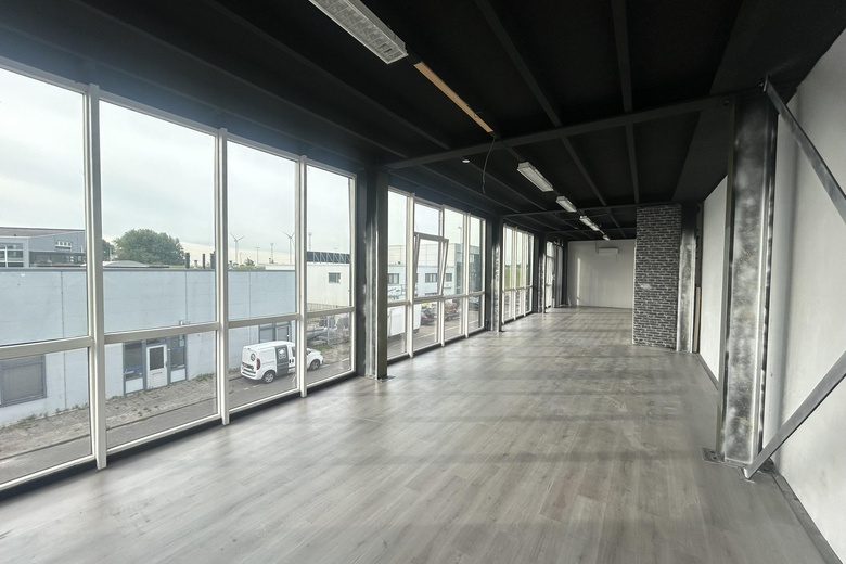 BedrijfsruimteaanZekkenweg 25<br/> inHoek van Holland BedrijfsruimteaanZekkenweg 25<br/> inHoek van Holland