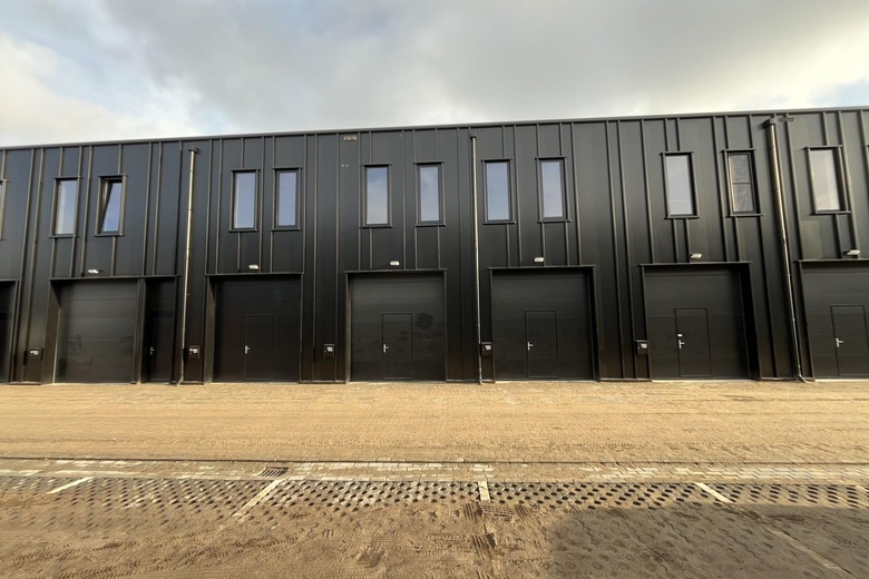 BedrijfsruimteaanBijsterhuizen 2001 010<br/> inWijchen