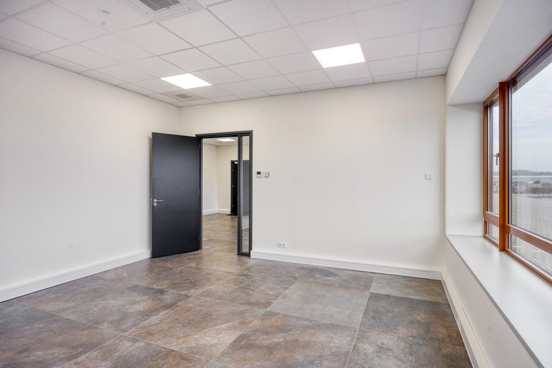 BedrijfsruimteaanHerenweg 102<br/> inNoordwijk