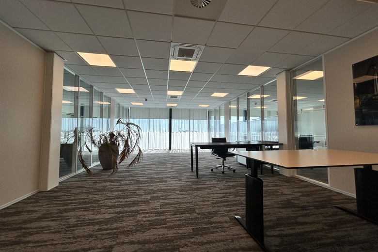 KantoorruimteaanHonderdland 34<br/> inMaasdijk