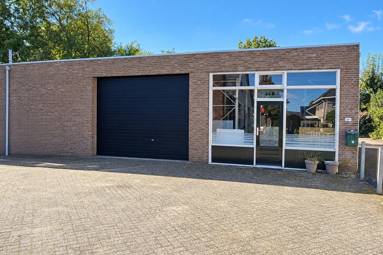 Bekijk foto Bedrijfsruimte aan de Beatrixstraat 34 b in Beneden-Leeuwen