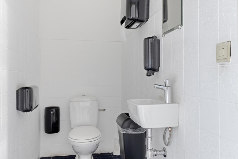 BedrijfsruimteaanSchouwslootweg 7<br/> inWaalwijk