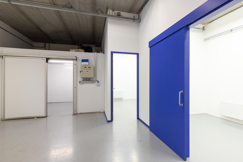 BedrijfsruimteaanMeer en Duin 216<br/> inLisse BedrijfsruimteaanMeer en Duin 216<br/> inLisse