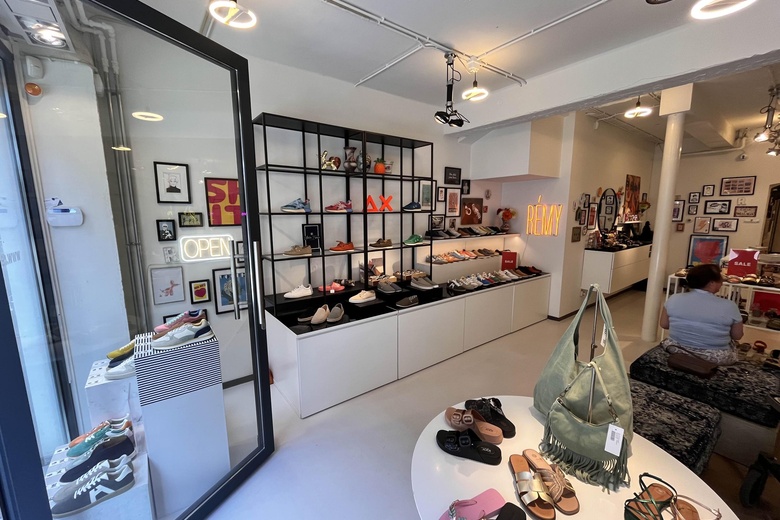 WinkelruimteaanKlaasstraat 7<br/> inVenlo WinkelruimteaanKlaasstraat 7<br/> inVenlo