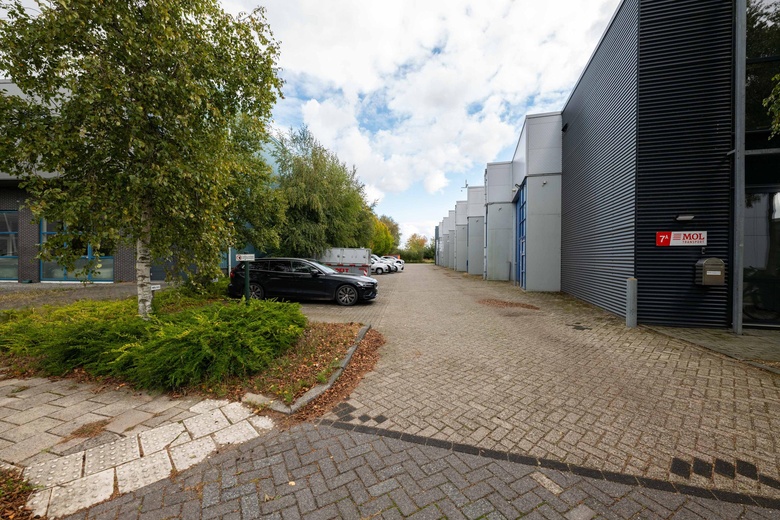 BedrijfsruimteaanScheijdelveweg 7 d<br/> inZuidland