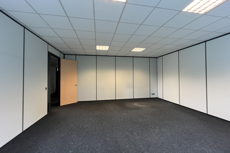 KantoorruimteaanKelvinring 44<br/> inAlblasserdam