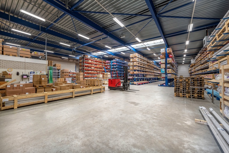 BedrijfsruimteaanVierlinghstraat 10<br/> inWerkendam BedrijfsruimteaanVierlinghstraat 10<br/> inWerkendam