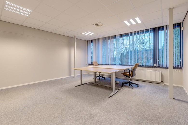 BedrijfsruimteaanLentemorgen 5<br/> inZevenaar BedrijfsruimteaanLentemorgen 5<br/> inZevenaar