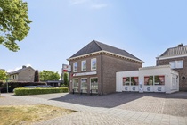 Bekijk foto 4 van 't Dorp 103 Bekijk foto 4 van 't Dorp 103