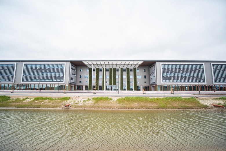 BedrijfsruimteaanAirborne Avenue 77<br/> inHoofddorp BedrijfsruimteaanAirborne Avenue 77<br/> inHoofddorp