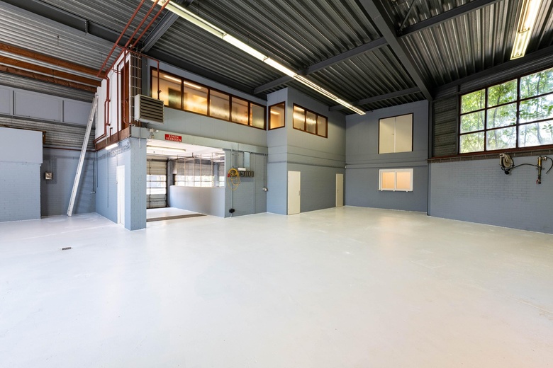 BedrijfsruimteaanRijksstraatweg 109<br/> inHellevoetsluis