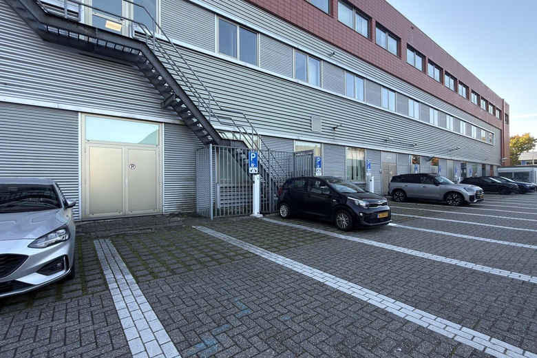 BedrijfsruimteaanProostwetering 41<br/> inUtrecht