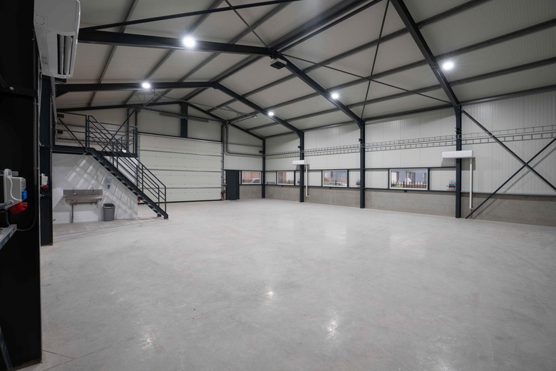 BedrijfsruimteaanIndustrieweg 6 A<br/> inGeleen BedrijfsruimteaanIndustrieweg 6 A<br/> inGeleen