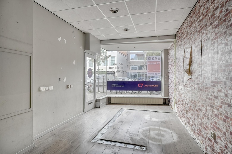 WinkelruimteaanDoezastraat 28<br/> inLeiden WinkelruimteaanDoezastraat 28<br/> inLeiden