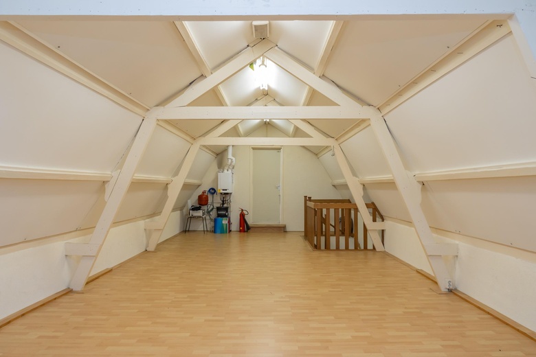 WinkelruimteaanHoofdstraat 144<br/> inSassenheim