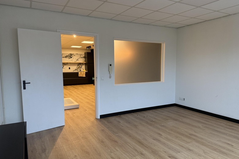 BedrijfsruimteaanVredeweg 1 L<br/> inZaandam