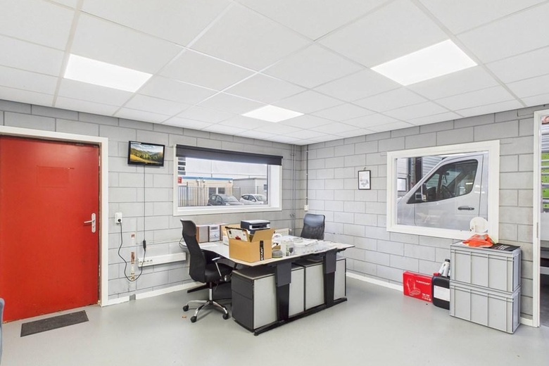 BedrijfsruimteaanIndustrieweg 13<br/> inTerneuzen