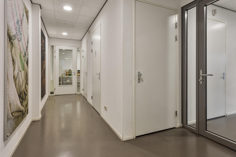 Bekijk foto 18 in  aan de  in 